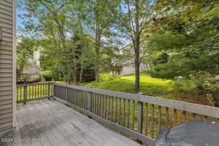 183 Hawthorne Ct, Tannersville, PA 18372 - Photo 18