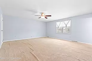 3901 Post Dr, Bethlehem, PA 18017 - Photo 28