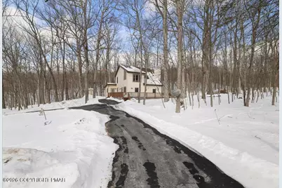  189 Dorchester Drive, Bushkill, PA 18324 - Photo 4