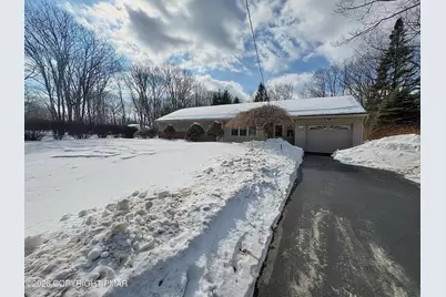  217 Winona Road, Mount Pocono, PA 18344 - Photo 2