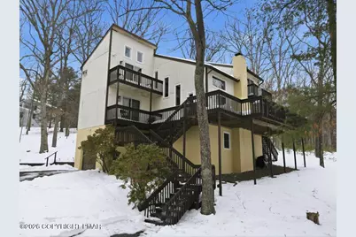  176 Manchester Drive, Bushkill, PA 18324 - Photo 1