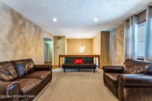 2083 Sun Valley Dr, Blakeslee, PA 18610 - Photo 8