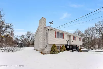  2083 Sun Valley Drive, Blakeslee, PA 18610 - Photo 2