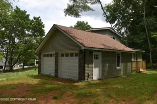 108 Stag Ct, Bushkill, PA 18324 - Photo 10