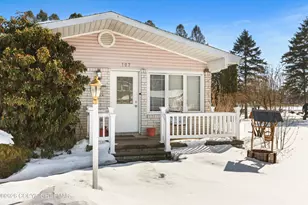 107 Stonecrest Dr, Moosic, PA 18507 - Photo 4