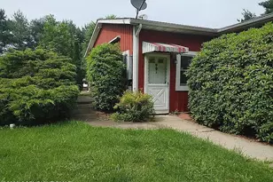 165 Old Stagecoach Rd, Gilbert, PA 18331 - Photo 2