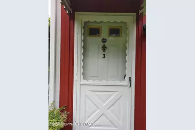  165 Old Stagecoach Road #3, Gilbert, PA 18331 - Photo 4