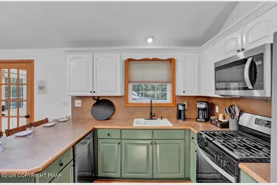  301 Wyomissing Drive, Pocono Lake, PA 18347 - Photo 8