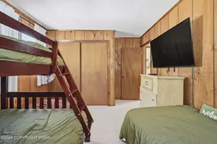 2105 Blue Ox Rd, Pocono Pines, PA 18350 - Photo 24