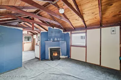  107 Circle Lane, Greentown, PA 18426 - Photo 8