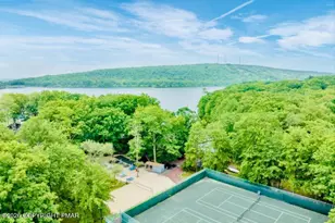 22 Mountainwoods Dr, Lake Harmony, PA 18624 - Photo 50