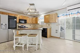 199 Magic Mountain Rd, Henryville, PA 18332 - Photo 14