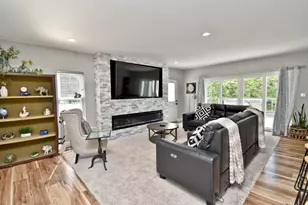 1104 Buttermilk Falls Rd, East Stroudsburg, PA 18301 - Photo 4