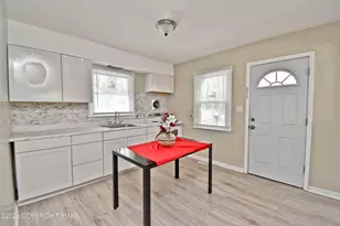 34 Walbert Dr, Stroudsburg, PA 18360 - Photo 2