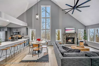  59 Midway Circle, Lake Harmony, PA 18624 - Photo 2