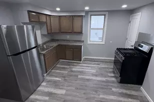 461 Madison St, Wilkes Barre, PA 18705 - Photo 2