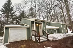 9 Sassafras Rd, Lake Harmony, PA 18624 - Photo 2