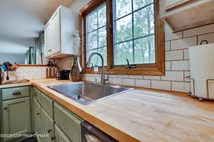 113 Hemlock Rd, Tannersville, PA 18372 - Photo 10