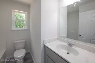 8321 Utopia Ln, East Stroudsburg, PA 18302 - Photo 44
