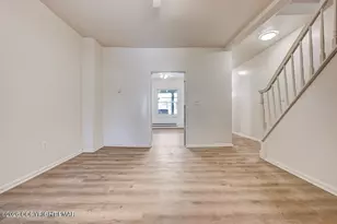 113 N 1st St, Stroudsburg, PA 18360 - Photo 12