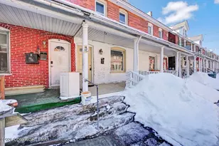 113 N 1st St, Stroudsburg, PA 18360 - Photo 2