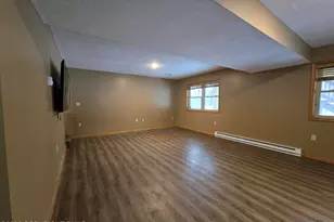 104 Flo Ct, Pocono Lake, PA 18347 - Photo 2