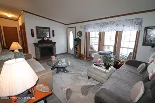 1233 Valley Forge Dr, Walnutport, PA 18088 - Photo 6