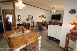 1233 Valley Forge Dr, Walnutport, PA 18088 - Photo 12