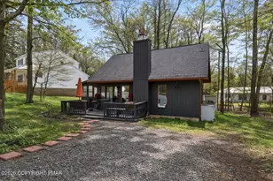 9205 Westwood Dr, Tobyhanna, PA 18466 - Photo 1