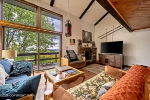 262 Overlook Way, Tannersville, PA 18372 - Photo 2
