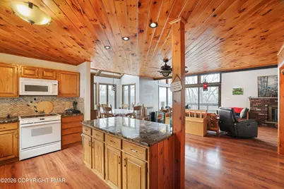  262 Overlook Way, Tannersville, PA 18372 - Photo 4
