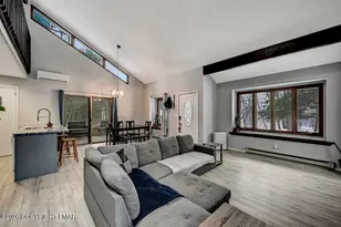 428 Cedar Dr, Long Pond, PA 18334 - Photo 10