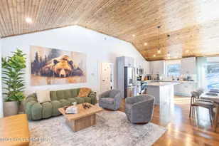 103 Burnshaw Ln, Albrightsville, PA 18210 - Photo 2