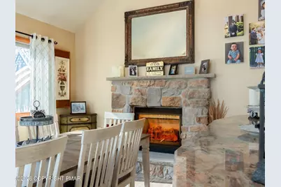  105 Hummingbird Trail, Bushkill, PA 18324 - Photo 8