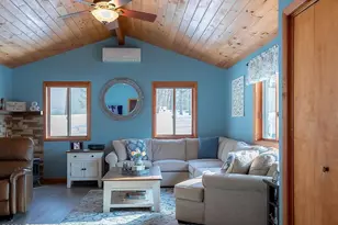 105 Hummingbird Trl, Bushkill, PA 18324 - Photo 16