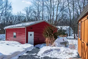 105 Hummingbird Trl, Bushkill, PA 18324 - Photo 34