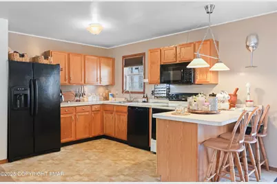  462 Country Place Drive, Tobyhanna, PA 18466 - Photo 12