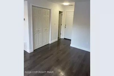  337 Crewe Court, Bushkill, PA 18324 - Photo 8