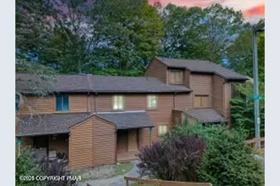  337 Crewe Court, Bushkill, PA 18324 - Photo 2