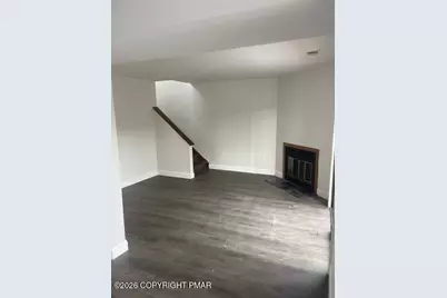  337 Crewe Court, Bushkill, PA 18324 - Photo 6