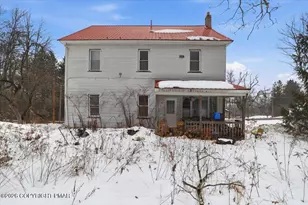 442 Main St, Gouldsboro, PA 18424 - Photo 32