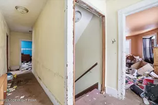 442 Main St, Gouldsboro, PA 18424 - Photo 16