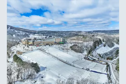 270 Big Pocono Pass, Tannersville, PA 18372 - Photo 74
