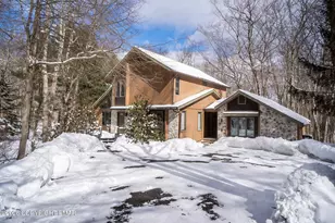 143 Moseywood Rd, Lake Harmony, PA 18624 - Photo 1