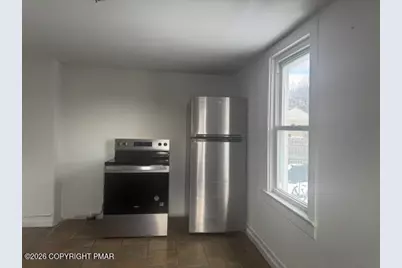  16-18 E Main Street, Pen Argyl, PA 18072 - Photo 6