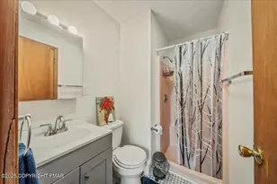 7646 Rainbow Dr, Tobyhanna, PA 18466 - Photo 12