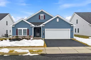 3868 Victors Way, Easton, PA 18045 - Photo 2