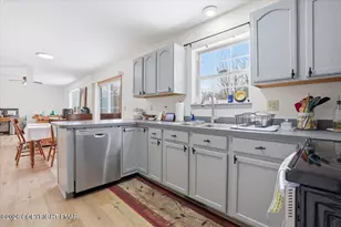 2322 Southridge Dr, East Stroudsburg, PA 18302 - Photo 10