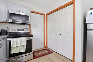 2322 Southridge Dr, East Stroudsburg, PA 18302 - Photo 8