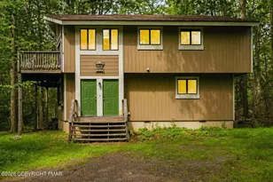 4121 Hemlock Trail, Pocono Pines, PA 18350 - Photo 2